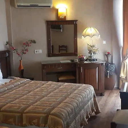 Ξενοδοχείο Kleopatra Ikiz 3*