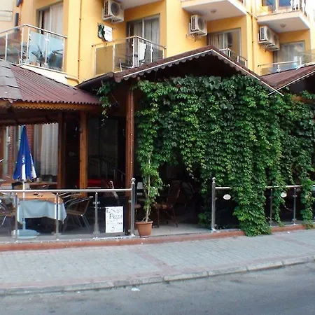 Kleopatra Ikiz Szálloda